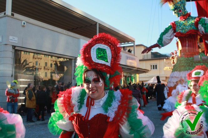 Ingrandisci la foto