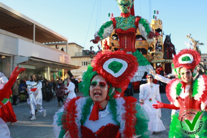 Ingrandisci la foto