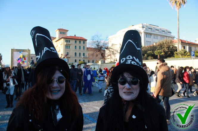 Ingrandisci la foto