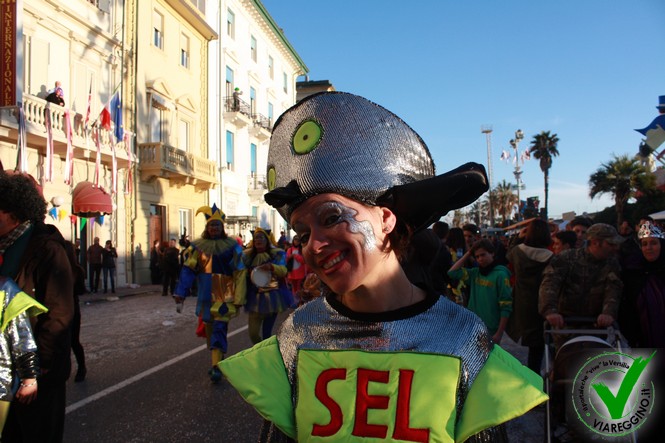 Ingrandisci la foto