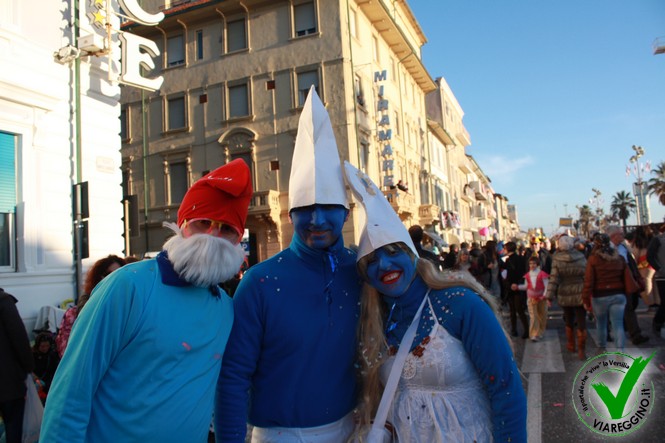 Ingrandisci la foto