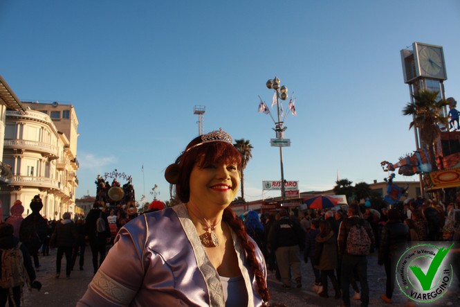 Ingrandisci la foto