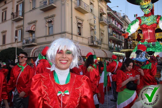 Ingrandisci la foto