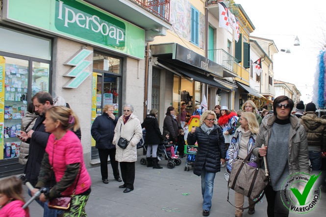 Ingrandisci la foto
