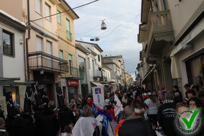 Ingrandisci la foto
