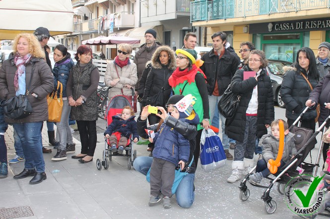 Ingrandisci la foto