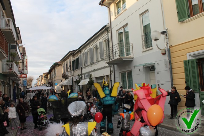 Ingrandisci la foto