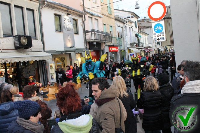 Ingrandisci la foto