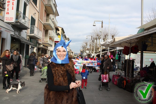 Ingrandisci la foto