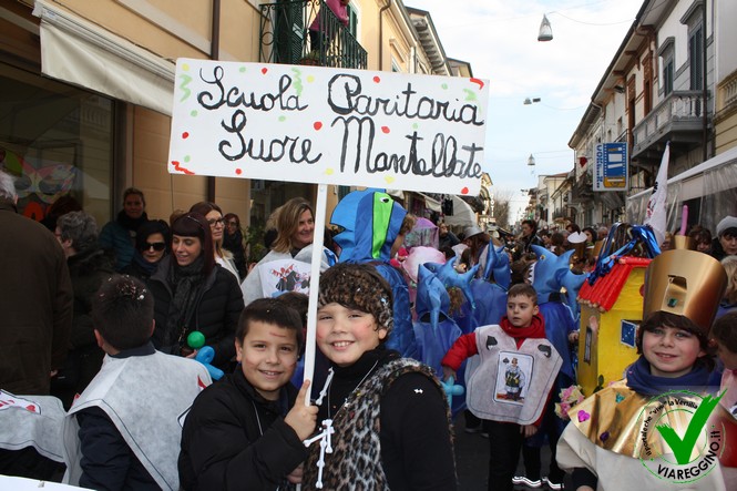 Ingrandisci la foto
