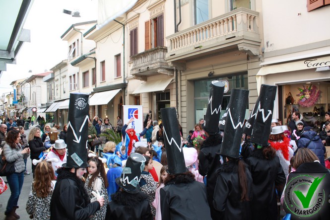 Ingrandisci la foto