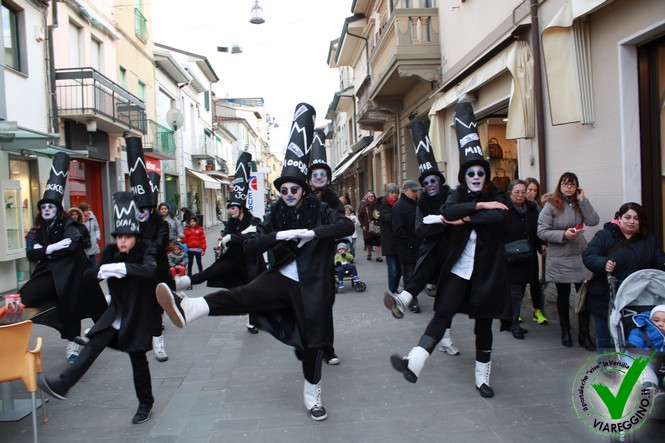 Ingrandisci la foto
