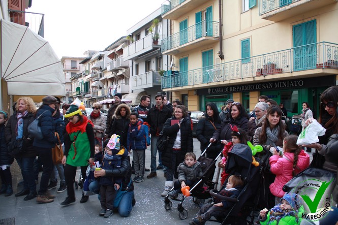 Ingrandisci la foto