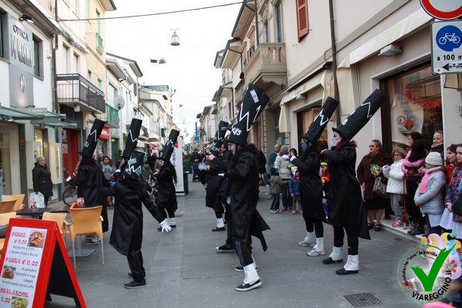 Ingrandisci la foto