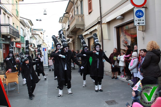 Ingrandisci la foto