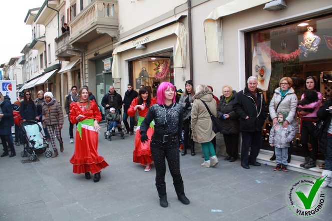 Ingrandisci la foto