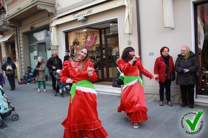 Ingrandisci la foto