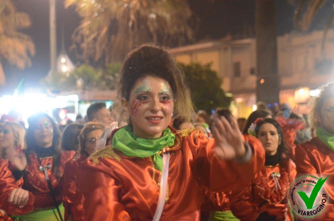 Ingrandisci la foto