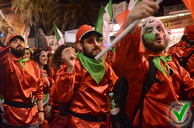 Ingrandisci la foto