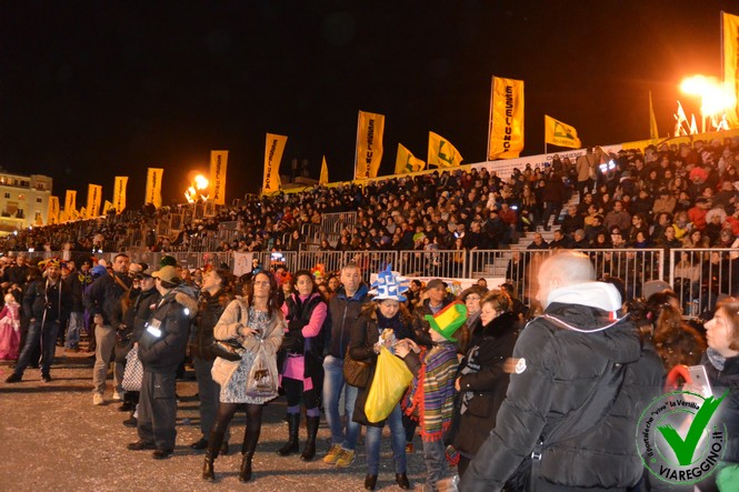 Ingrandisci la foto