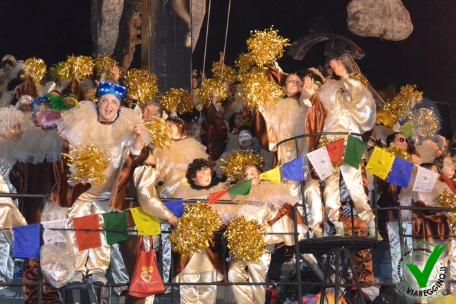 Ingrandisci la foto