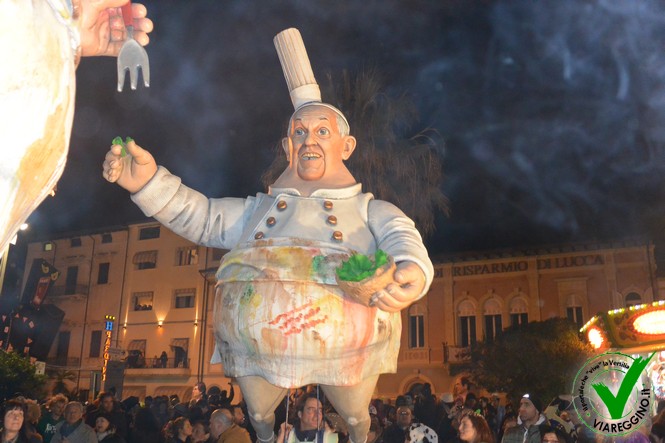 Ingrandisci la foto