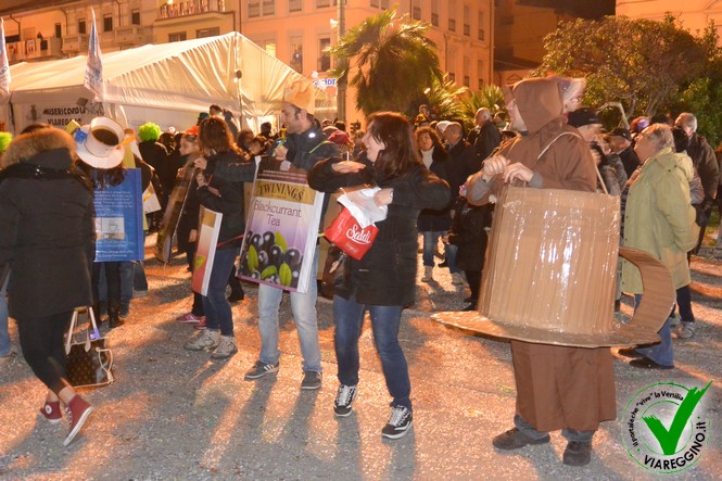 Ingrandisci la foto
