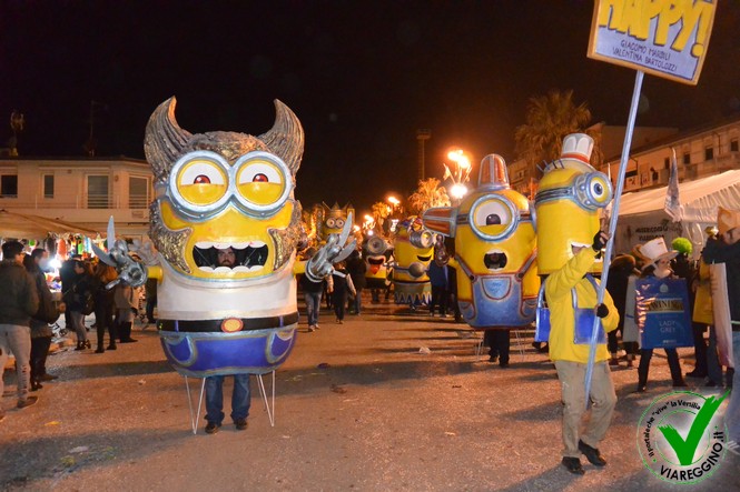Ingrandisci la foto