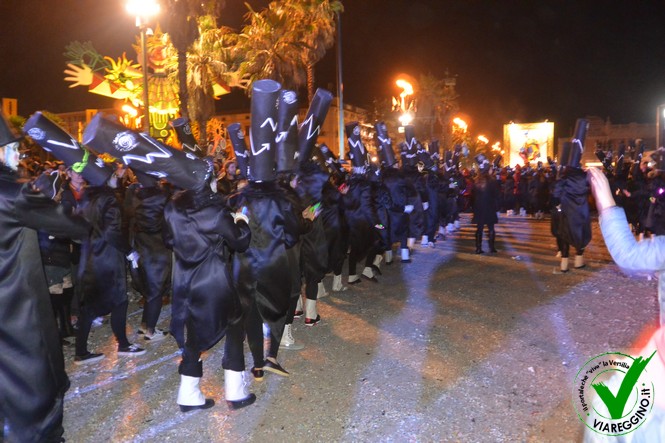 Ingrandisci la foto