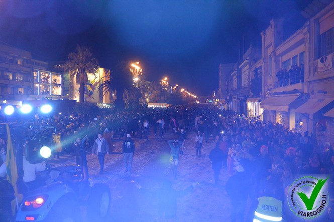 Ingrandisci la foto