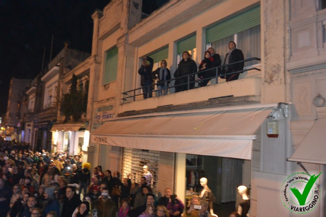 Ingrandisci la foto