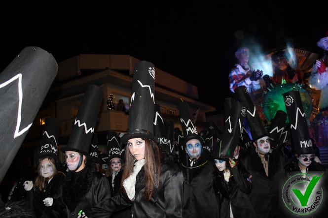 Ingrandisci la foto