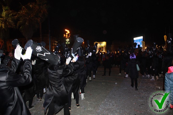 Ingrandisci la foto