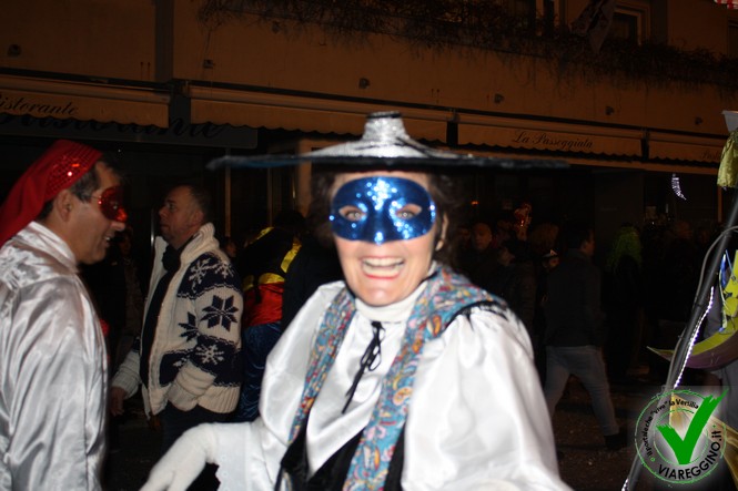Ingrandisci la foto