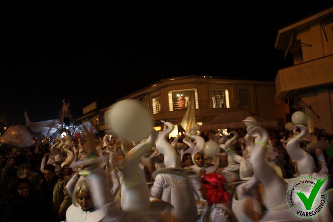Ingrandisci la foto