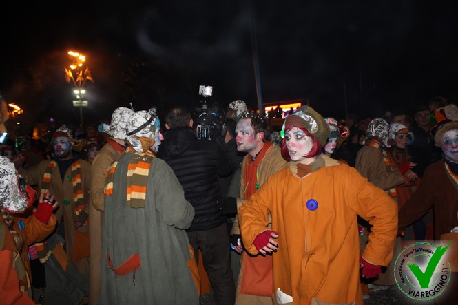 Ingrandisci la foto