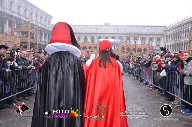 Ingrandisci la foto