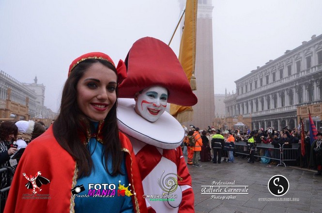 Ingrandisci la foto