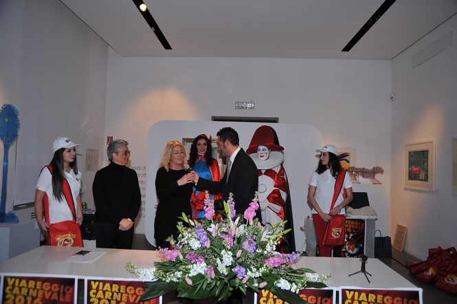 Ingrandisci la foto