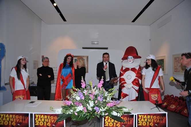 Ingrandisci la foto