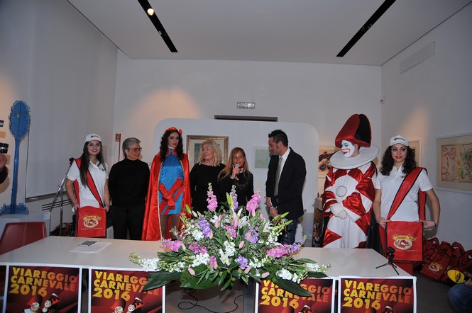 Ingrandisci la foto