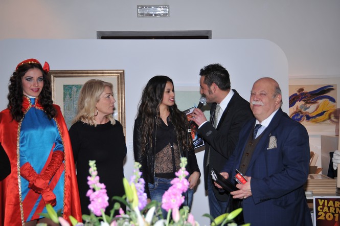 Ingrandisci la foto