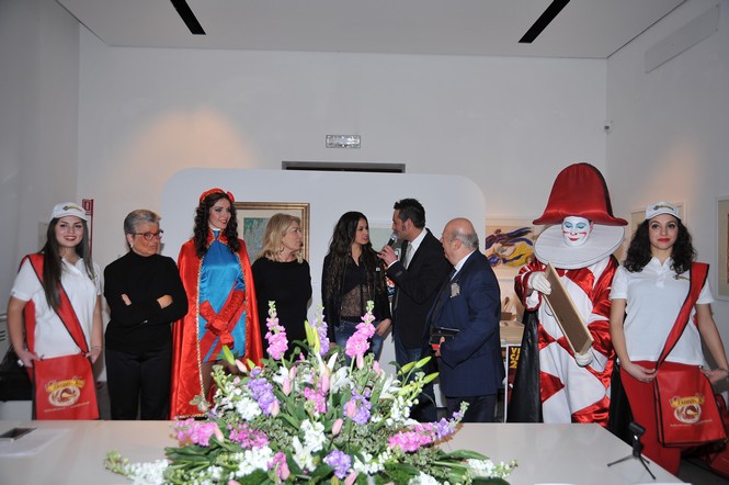 Ingrandisci la foto