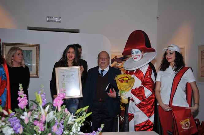 Ingrandisci la foto
