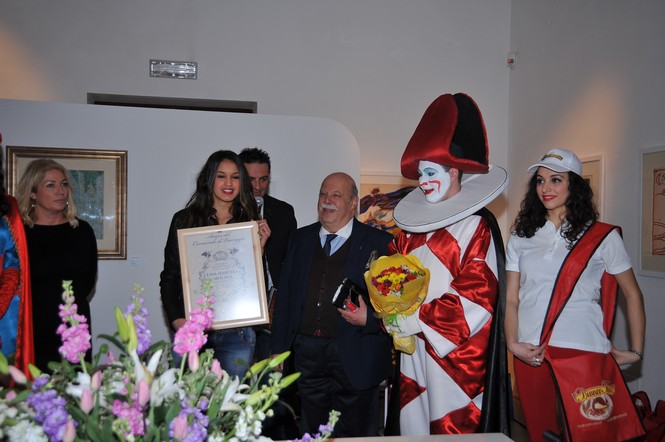 Ingrandisci la foto