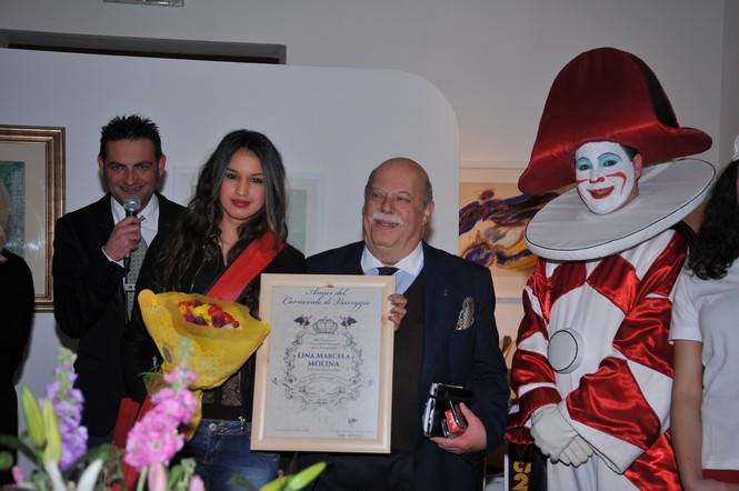 Ingrandisci la foto