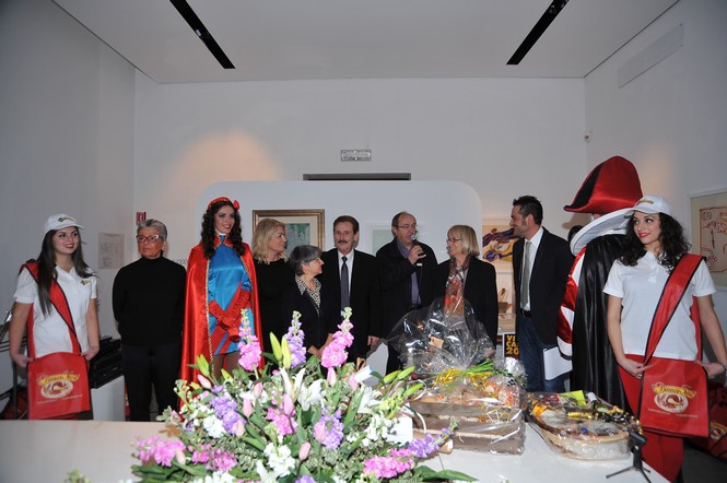 Ingrandisci la foto