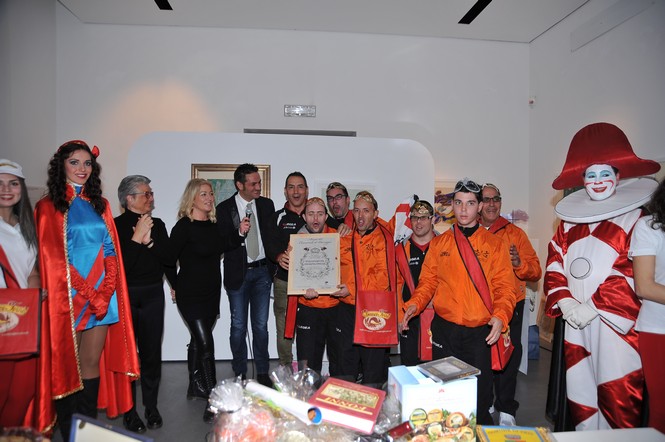 Ingrandisci la foto