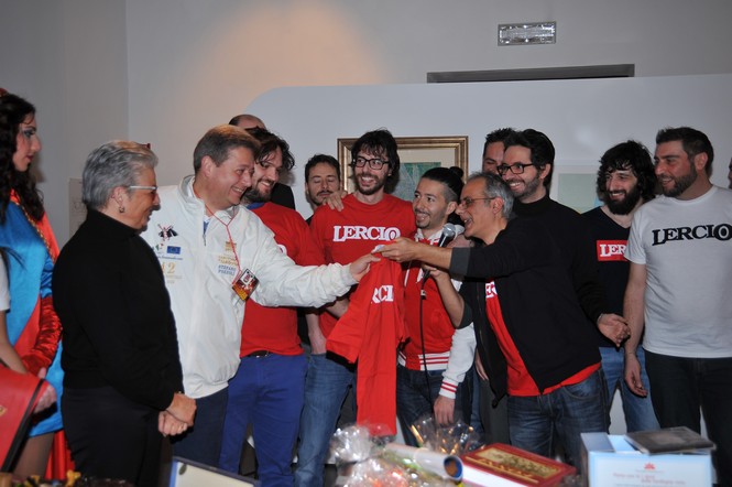 Ingrandisci la foto