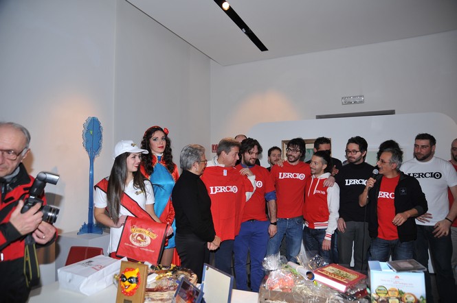 Ingrandisci la foto